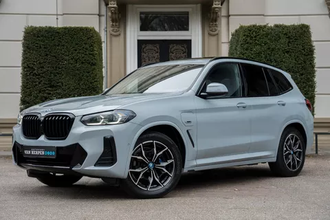 BMW X3 xDrive30e High Executive TREKHAAK | PANO | MOKKA LEDER | KEYLESS | CARPLAY | 1E EIGN