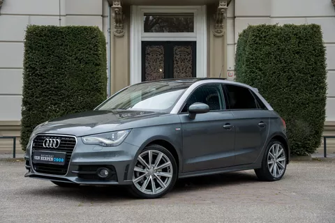 Audi A1 Sportback 1.4 TFSI Pro Line S TREKHAAK | PANO | CARPLAY | STOELVERWARMING