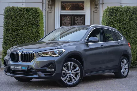 BMW X1 xDrive20i xLine Keyless | Sportstoelen | Adaptive LED | 1E EIGN ORG KM