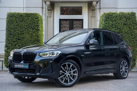 BMW X3 xDrive30e M-Sport TREKHAAK | PANO | LASER | HUD | KEYLESS
