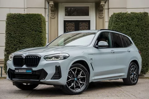 BMW X3 xDrive30e High Executive TREKHAAK | ADAPTIVE | KEYLESS | CAMERA | CARPLAY | 1E EIGN