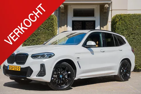 BMW X3 xDrive30e High Executive TREKHAAK | KUIPSTOELEN | MEMORY | CAMERA | HIFI
