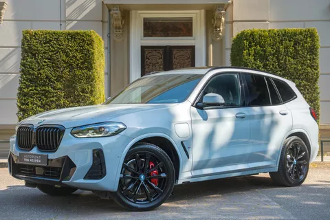 BMW X3 xDrive30e High Executive TREKHAAK | PANO | 360 CAM | ADAPTIVE | H&amp;K | HUD